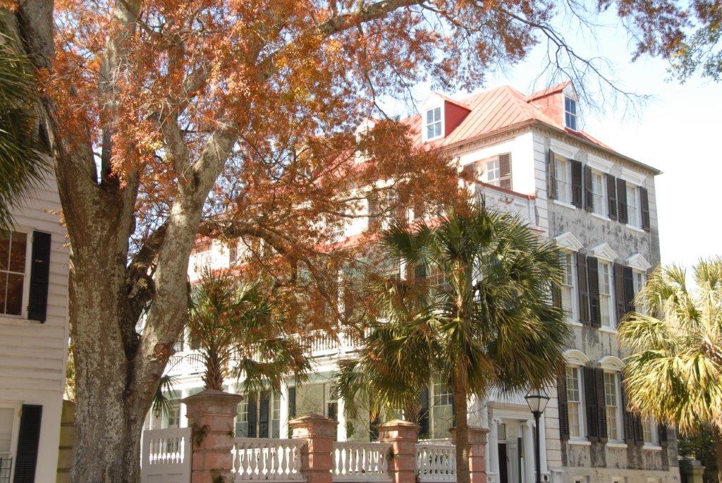 Glorious-Charleston-gardens-and architecture