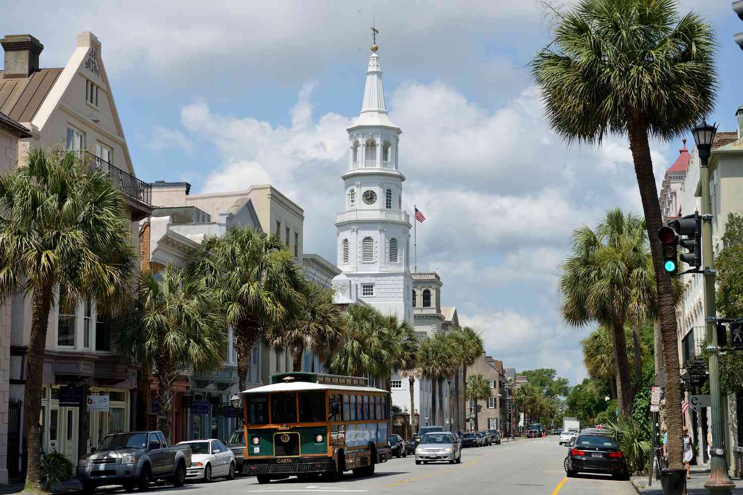charleston visitor guide